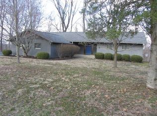 78 Magnolia Ln, Carbondale, IL 62903