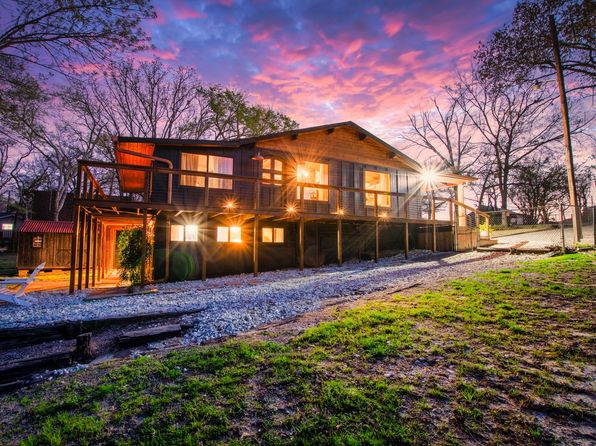 104 Henderson Harbor Cir, Gun Barrel City, TX 75156