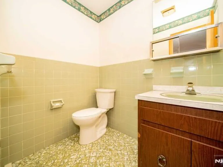 20 Lafayette St #2 — Photo 12