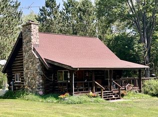 W13498 Thunder Mountain Rd, Crivitz, WI 54114