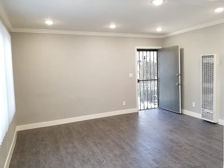 3463 W Florence Ave #4 — Photo 6