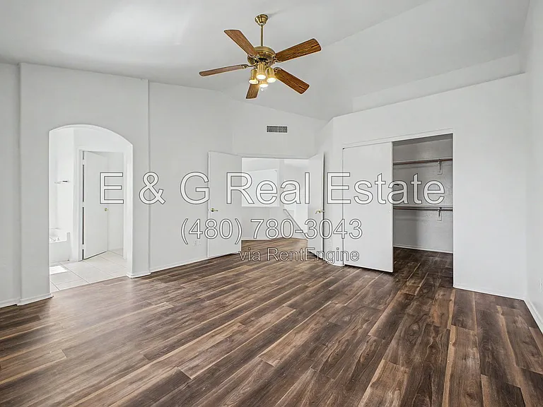 3121 E Wagoner Rd — Photo 17