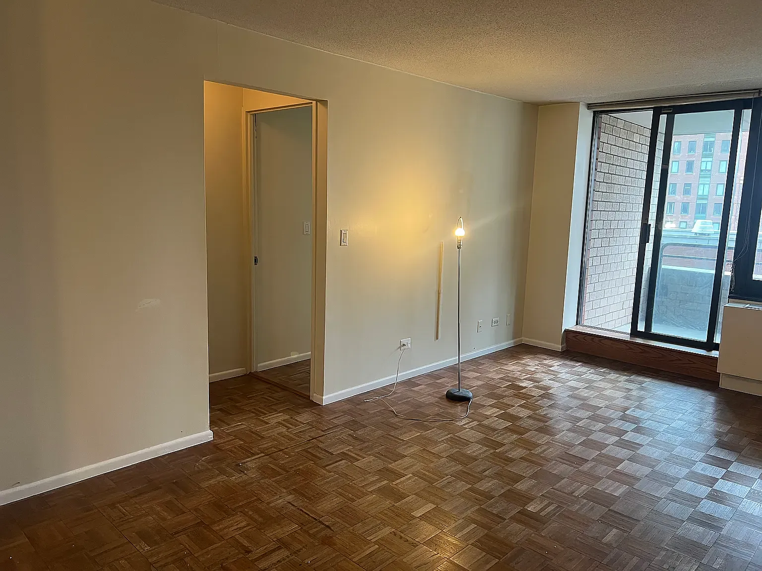 200 Rector Place — Photo 4
