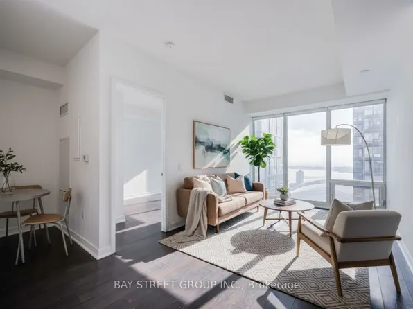 125 Blue Jays Way #4801, Toronto, ON M5V 0N5