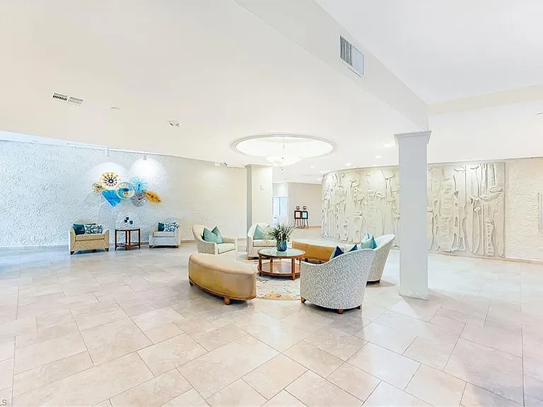 4005 Gulf Shore Blvd N #607 — Photo 23