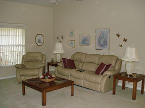 4th image of 534 E Knightsbridge Pl