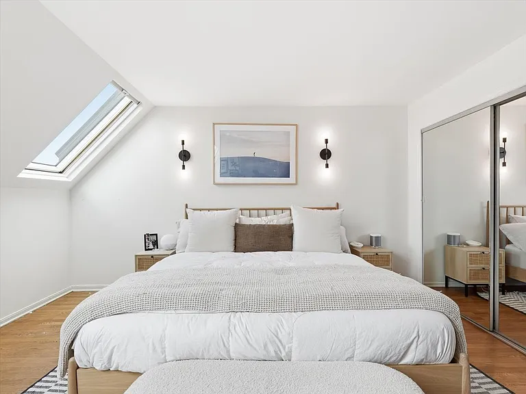 814 Willow Ave #5LF — Photo 18