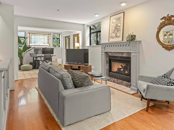 232 W 14th Ave, Vancouver, BC V5Y 1X1