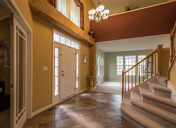 4th image of 2873 Davenport Dr