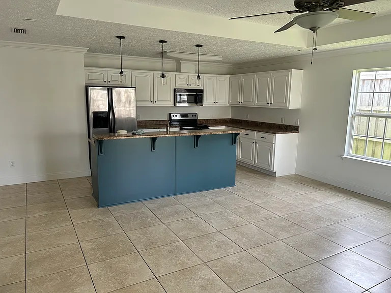 606 Diamonte Cir — Photo 7