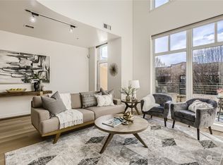 17 W Mercer St APT 6, Seattle, WA 98119