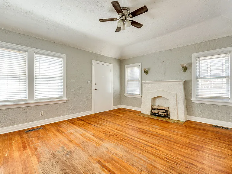 2835 NW 22nd St #2835 — Photo 7