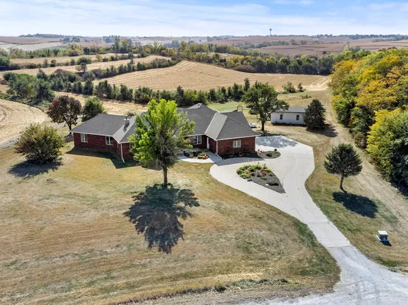 24011 Hunt Ave, Council Bluffs, IA 51503