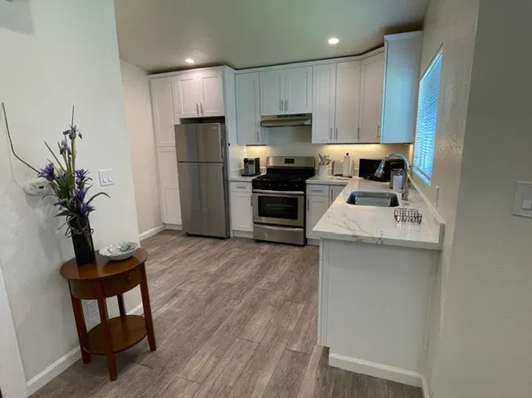 1732 Nash Dr #B, San Mateo, CA 94401