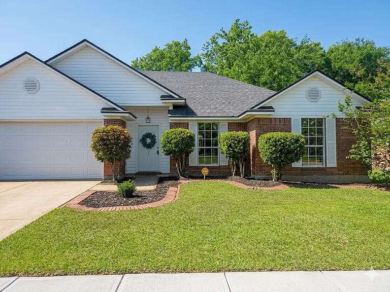 6022 Summerville Ln — Photo 1