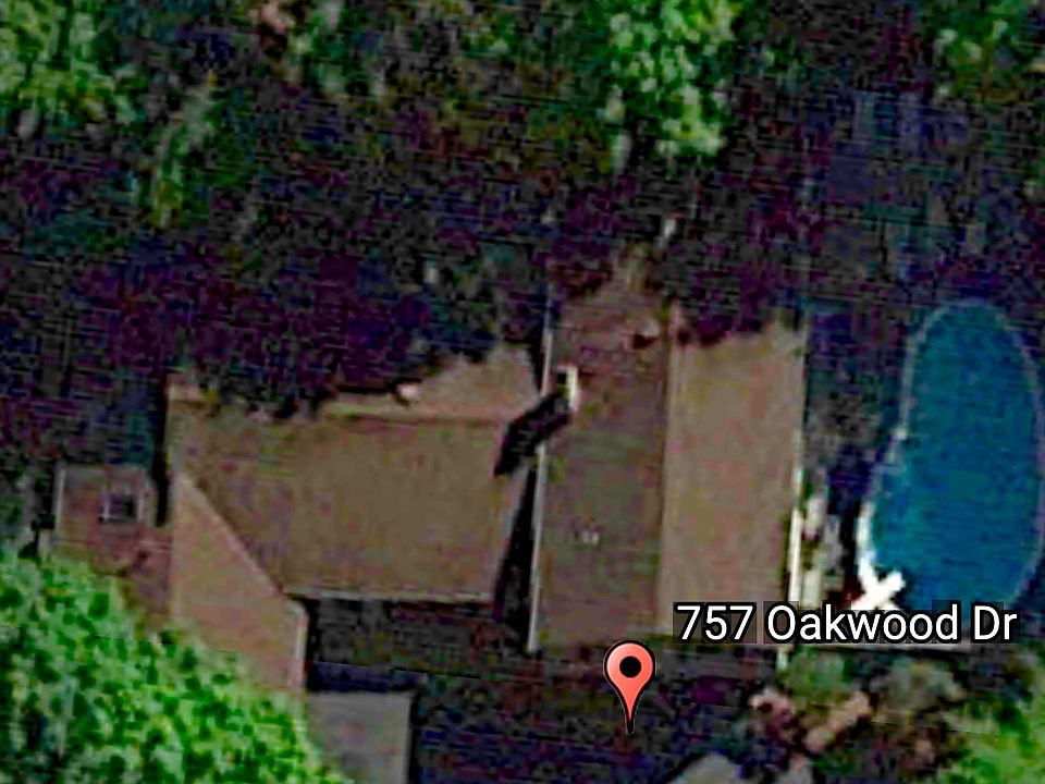 1st image of 757 Oakwood Dr