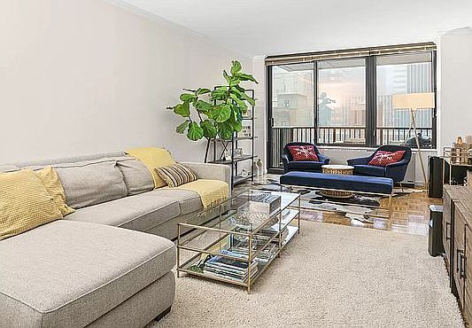 1st image of 150 E 57th St APT 19E