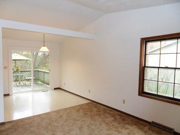 Vaulted Living - Dining