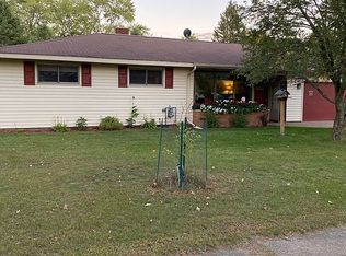 201 Sterling St, Kingsford, MI 49802