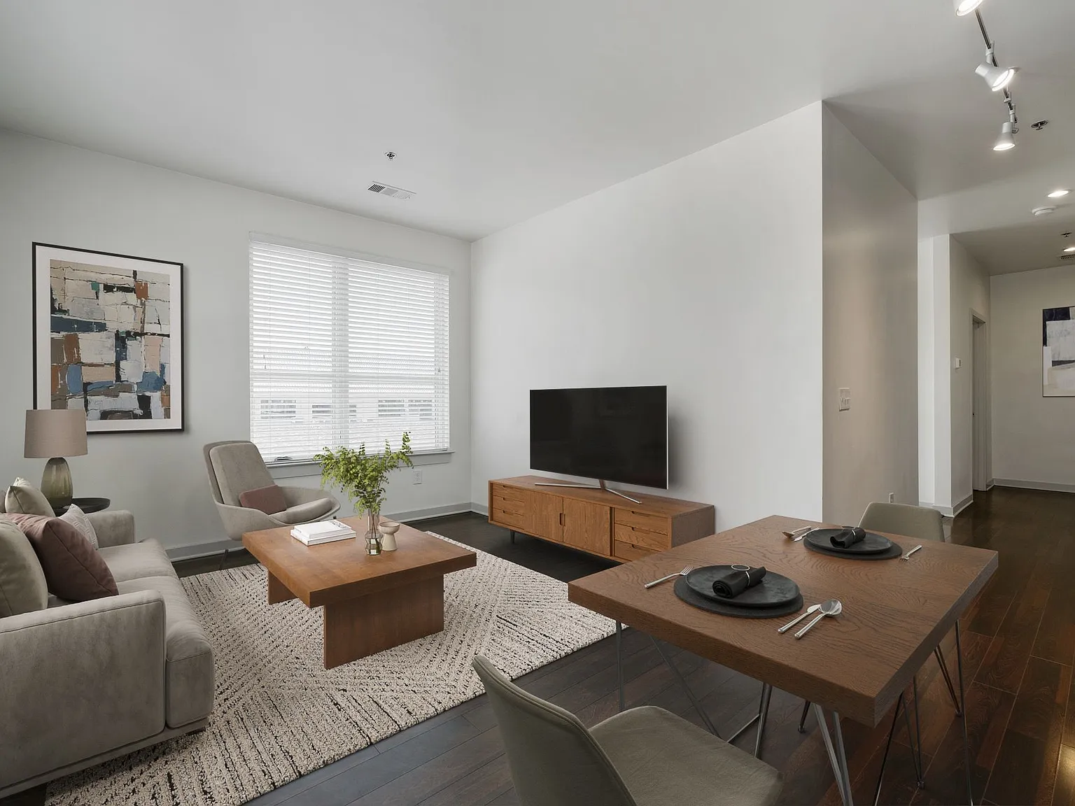 12 South — Photo 4