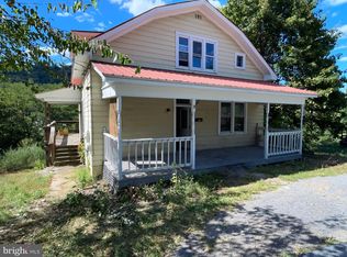 290 S Laurel Ave, Berkeley Springs, WV 25411