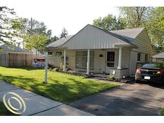 4212 W Webster Rd photo 1