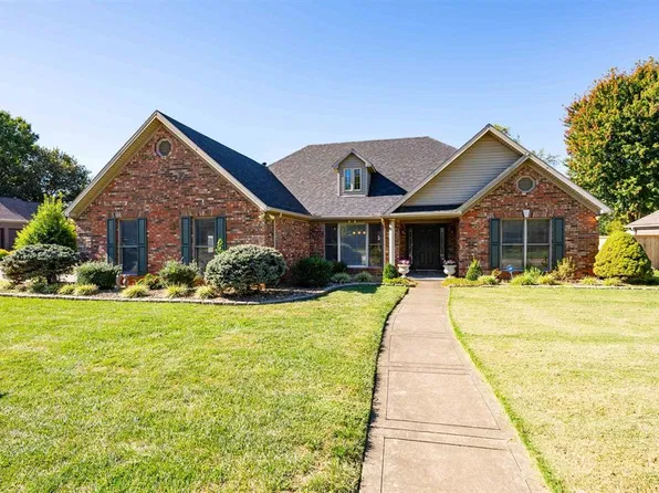 2678 Hillbrooke Pkwy, Owensboro, KY 42303