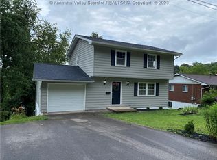 354 Scenic Dr, Saint Albans, WV 25177