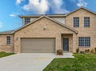 201 Sabine River Rd, Glenn Heights, TX 75154