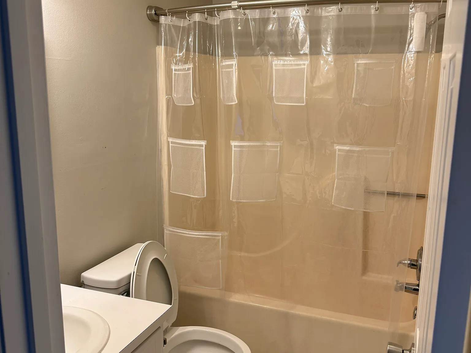 3 bed, 1046 sqft, $1,650 — Photo 4