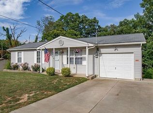 5627 Carter Dr, House Springs, MO