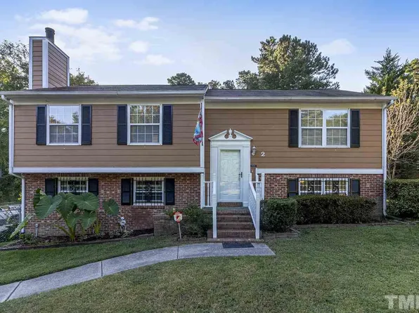 2 Burgess Ln, Durham, NC 27707