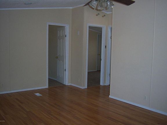 4th image of 15610 N 15th Dr