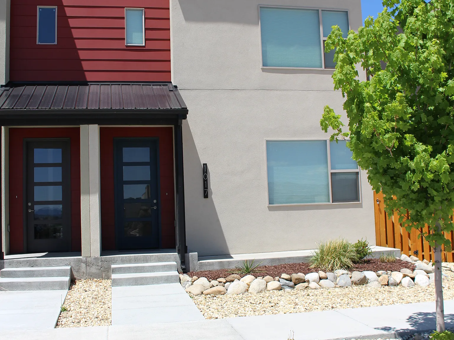 3 bed, 2.5 bath, 1393 sqft, $2,600 — Photo 1
