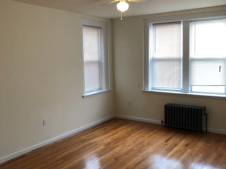 164 S Harrison Street — Photo 17