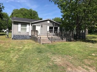 103 N Choctaw St, Caddo, OK 74729
