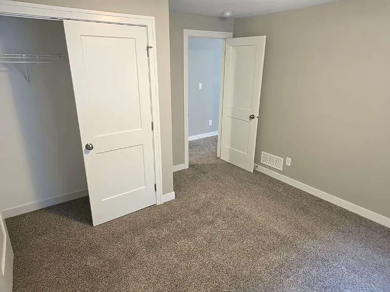 701 Bradford Dr — Photo 30