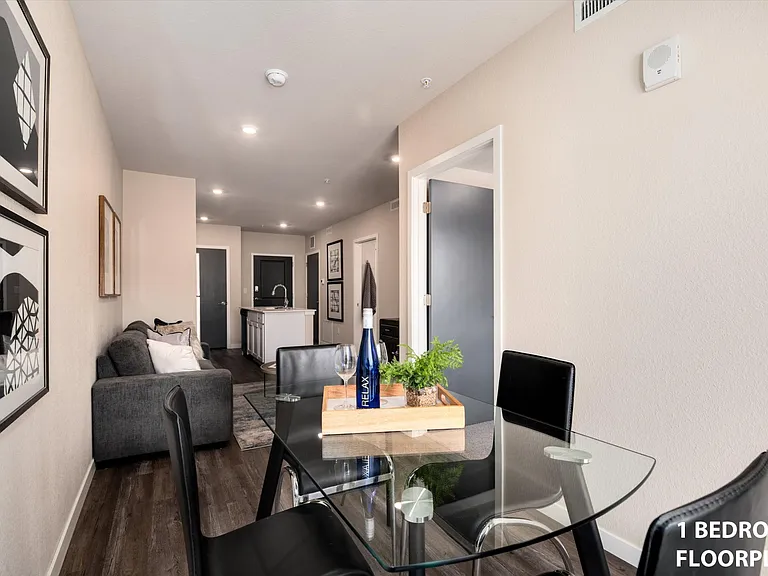 WestEdge Apartments — Photo 11