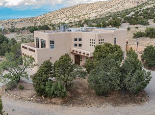 4 Martin Rd, Placitas, NM 87043