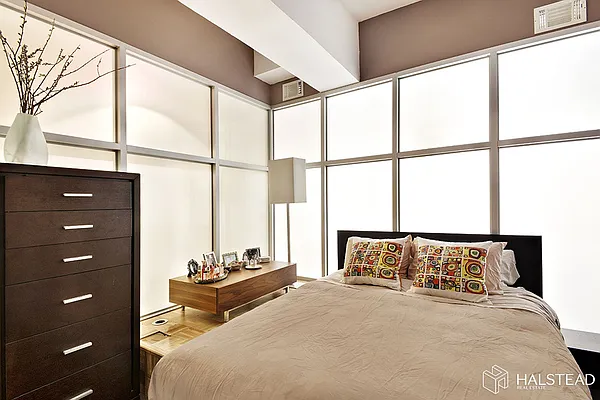 Rented by Halstead Real Estate | media 20