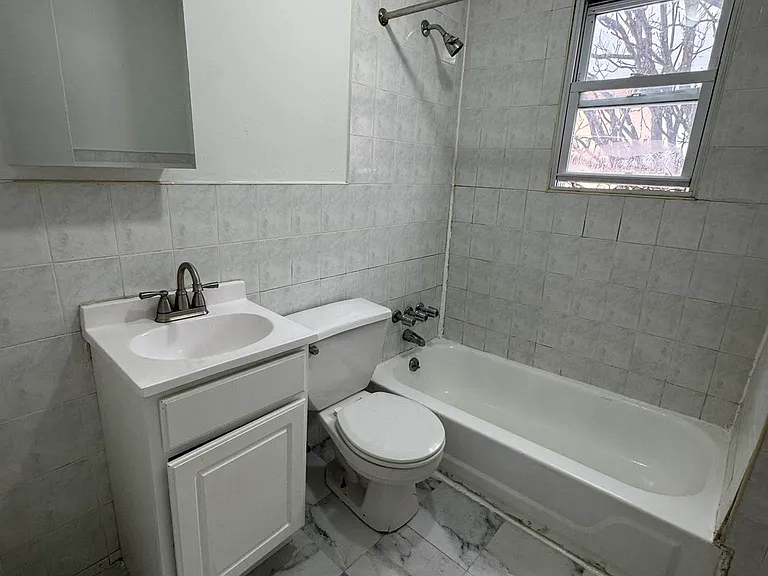 680 4th Ave #2 — Photo 6