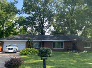 1724 Muriel Dr, Saint Louis, MO 63138