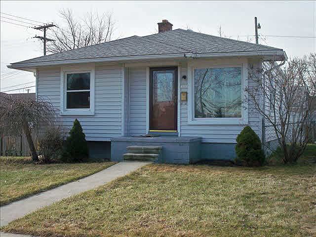 1st image of 605 Saint John St