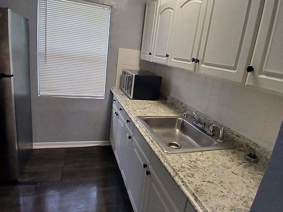 4th image of 1645 NE 149th St #4