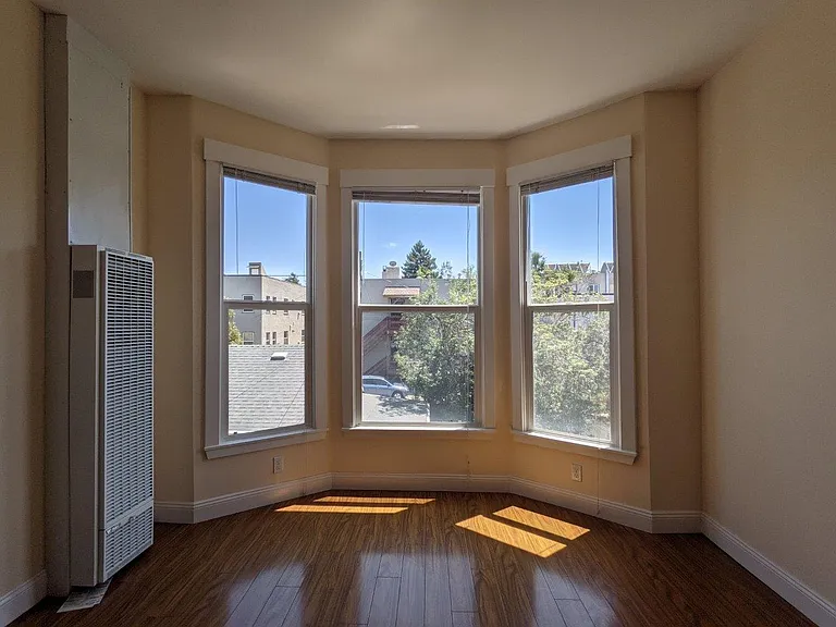 2210 Durant Ave — Photo 10
