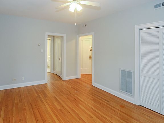 5th image of 4810 1/2 N Paulina St #3