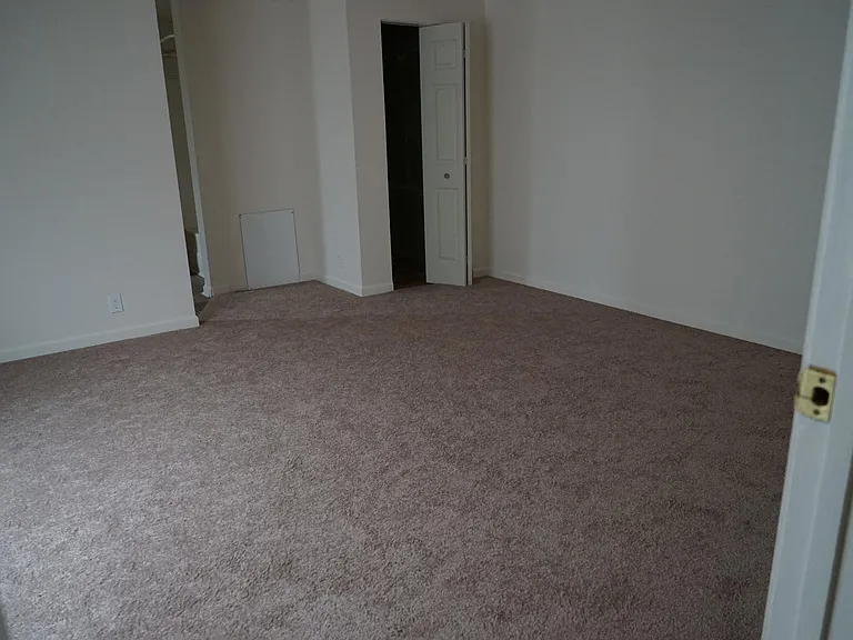 723 N Main St #64 — Photo 6