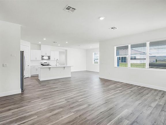 4th image of 1757 Hummingbird Rd