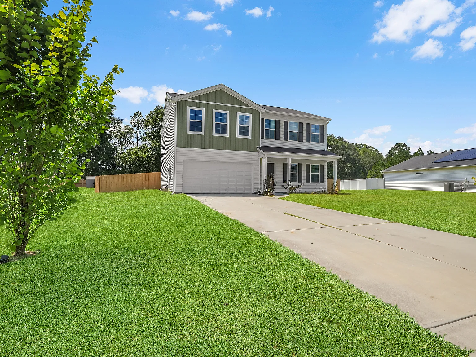 5 bed, 2237 sqft, $2,475 — Photo 2