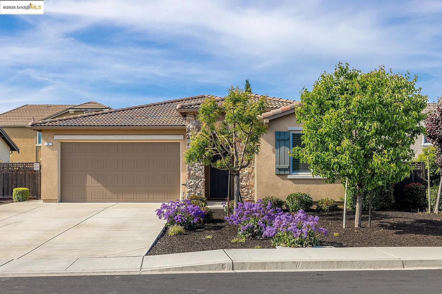 14 Prescott Cir photo 1
